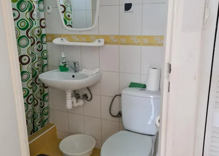 招待所 Lilia 莱鲍